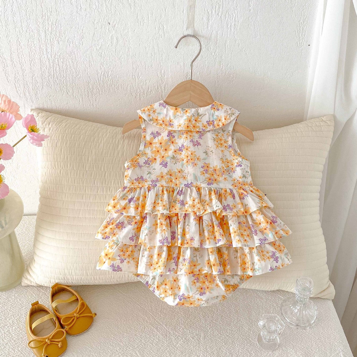 Summer Arrival Baby Girls Cute Sleeveless Flowers Pattern Ruffle Onesies-1